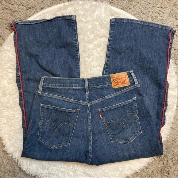 Levi’s Mile High Wide Leg Cropped Jeans with Red Stripe - Picture 3 of 12